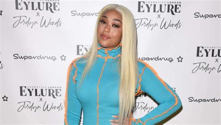 Jordyn Woods’ Latest Jaw-Dropping Look Has Fans In Awe – See Her Flawless Makeup In This Photo