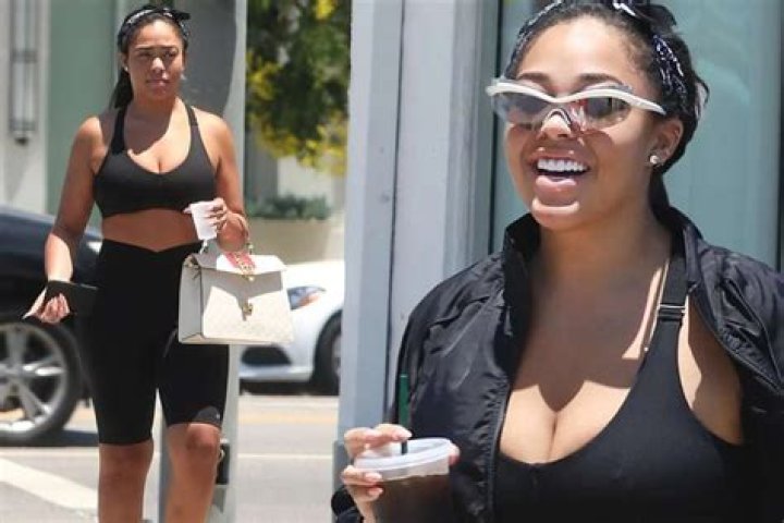 Jordyn Woods Spends Time With Ray J And Her Mom, Elizabeth Woods And The Internet Goes Crazy