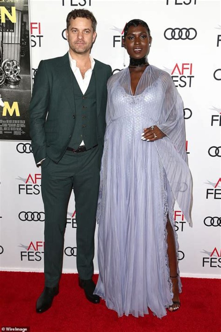 Joshua Jackson & Jodie Turner-Smith Secretly Got Married And Now They Are Expecting Their First Child!