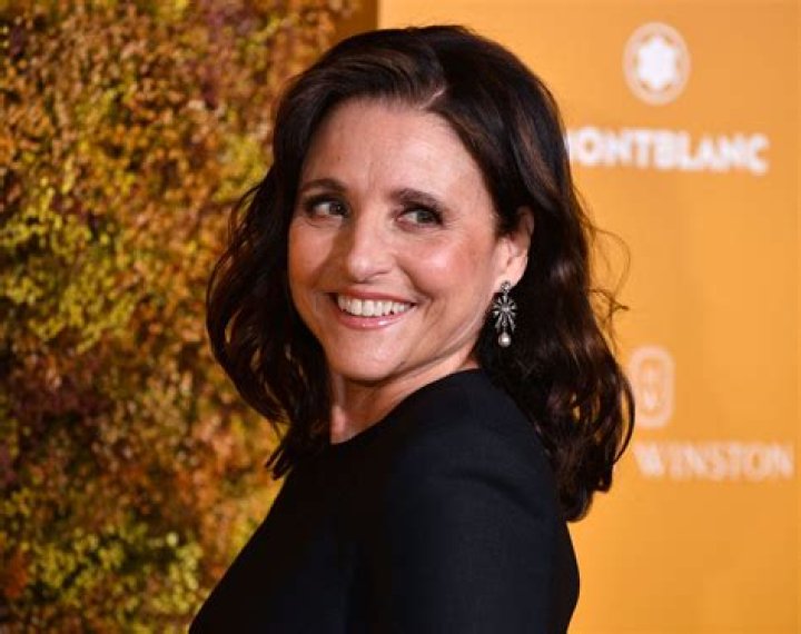 Julia Louis-Dreyfus Jokes That She’s A Climate Change Activist Out Of Guilt
