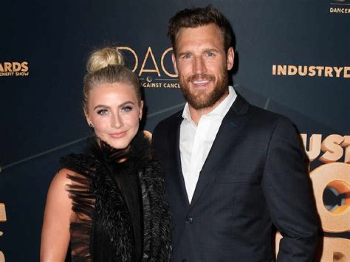 Julianne Hough Bares All On Cover Of Women’s Health Recalls Telling Husband Brooks Laich ‘I’m Not Straight’