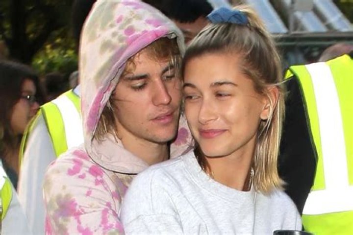 Justin Bieber Admits Hailey Baldwin Is Out Of His League In A Romantic Message