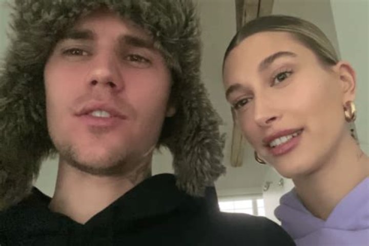 Justin Bieber And Hailey Baldwin Bieber Put Their Parenting Skills On Display In Facebook Watch Show The Biebers