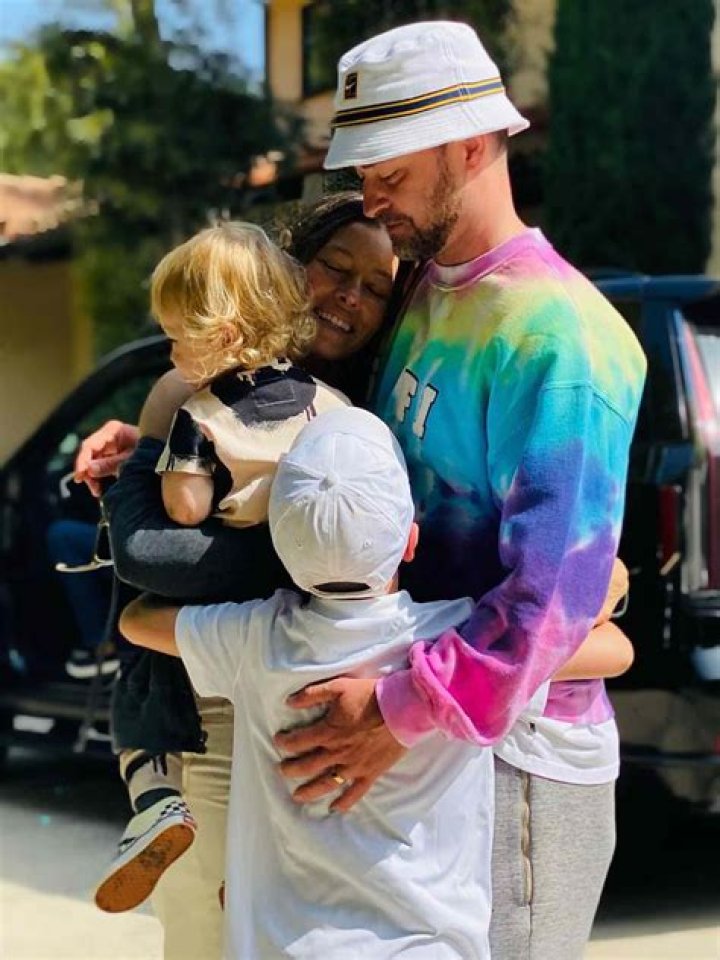 Justin Timberlake And Jessica Biel Slammed For Using Stroller With Their Nearly Five-Year-Old Son Silas