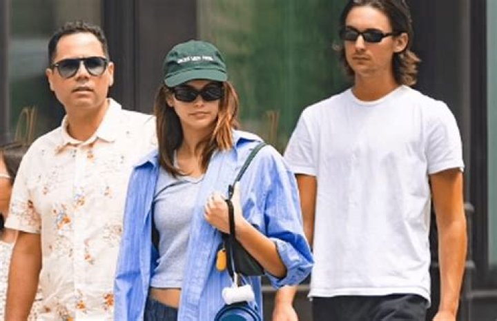 Kaia Jordan Gerber Sticks To Tried-And-True Fashion Formulas And Avoids Experimenting With Her Appearance In Daily Life