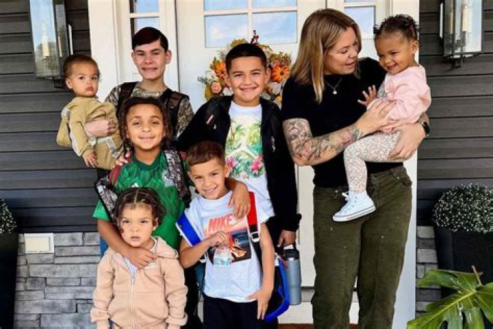 Kailyn Lowry Posts Edited Pic Of Her With Forehead Tattoo Of Her Kids’ Names After Seeing Amber Rose’s And Fans Beg Her Not To Do It!