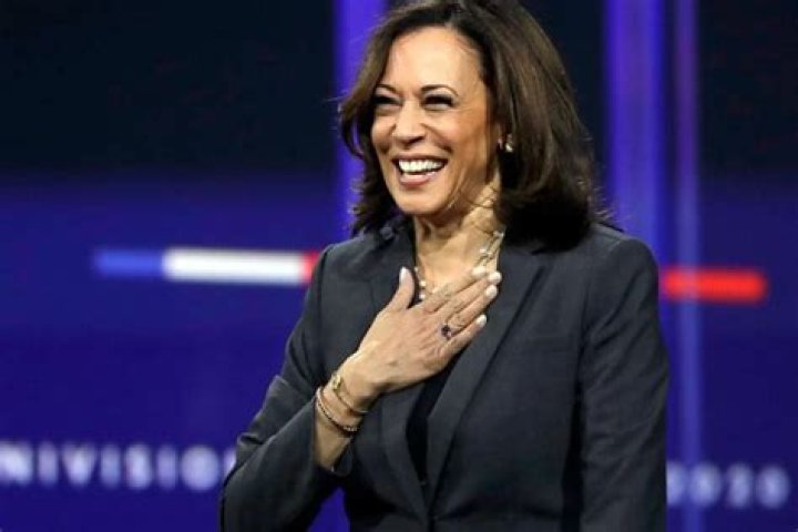Kamala Harris Makes Surprise Appearance At ‘Premio Lo Nuestro’ And Shows Love To Latin Artists In Her Inspiring Speech!