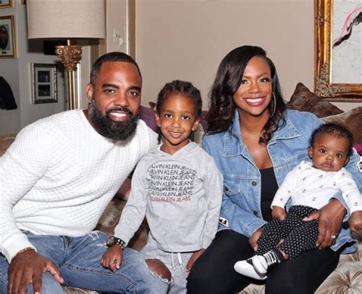 Kandi Burruss Confirms Her Self-Confidence By Responding To This Jaw-Dropping Question About Her Skin Color After Sharing This Beautiful Family Portrait