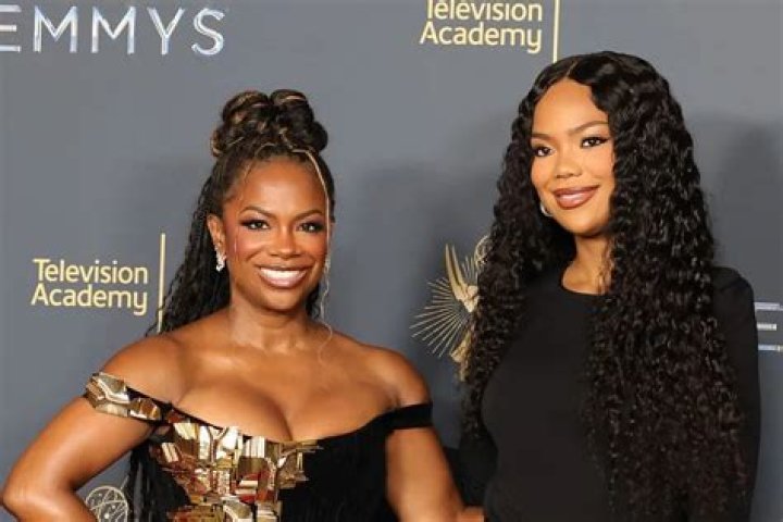 Kandi Burruss’ Photo Featuring Her Daughter, Riley Burruss Has Fans In Awe
