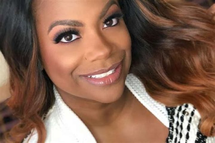 Kandi Burruss Shares Gorgeous Pics With Her Family For Christmas – See Them Here