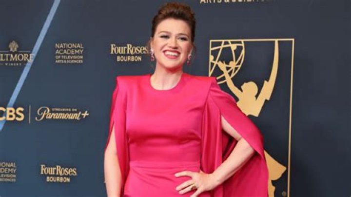 Kelly Clarkson Reveals How She Wants To Celebrate Mother’s Day