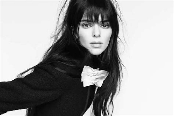 Kendall Jenner Puts Her Fabulous Physique On Display In Black Mini Skirt