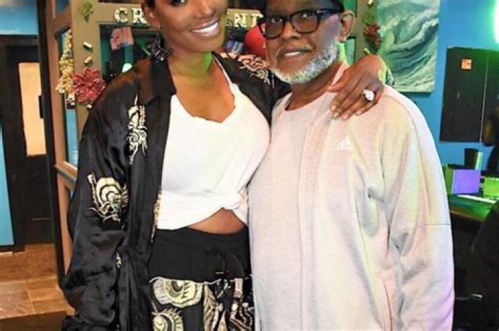 Kenya Moore Accepted Eva Marcille’s Challenge And Publicly Flaunted Her Pride Of Being A Black Woman