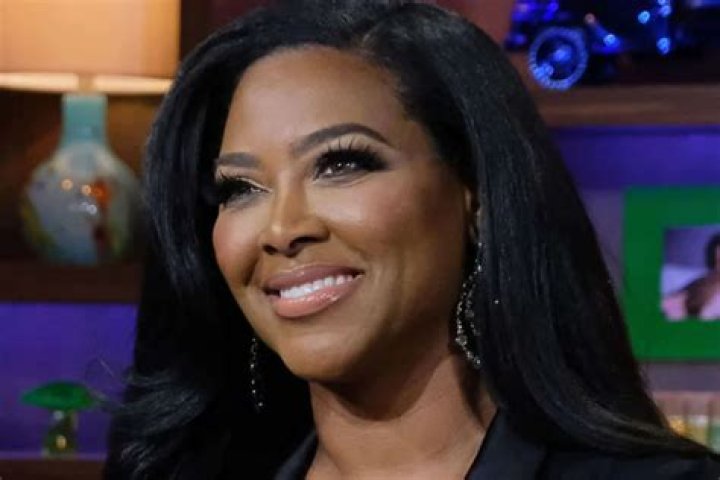 Kenya Moore Dresses Up For The ‘Gram And Fans Are Here For This Hot Look
