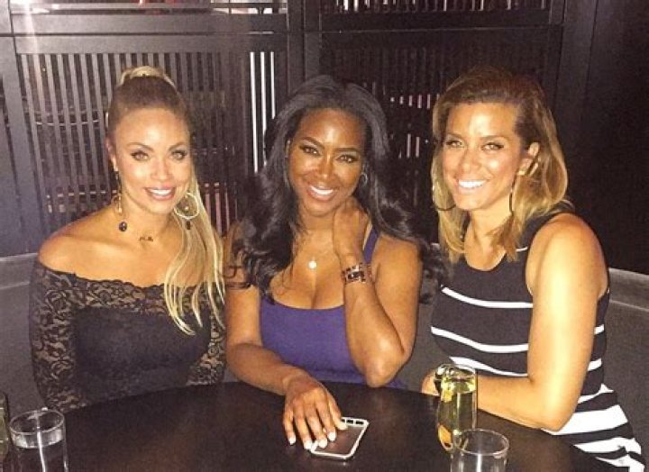 Kenya Moore Links Up With Gizelle Bryant – Some Would Like The Blonde Beauty To Replace NeNe Leakes On RHOA