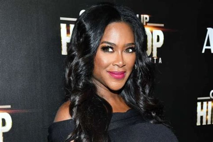 Kenya Moore Reveals To Her Fans What Keeps Her Camera Ready