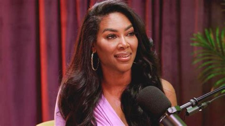 Kenya Moore Shares A Fairytale Video Featuring Marc Daly And Brooklyn Looking Out The Window: ‘Snow In Atlanta! Anything Is Possible’