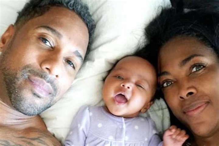 Kenya Moore Shares A Video With Baby Brooklyn Talking In Her Very Own Language – Fans Ask Kenya To Sign Her Up For Baby Modeling