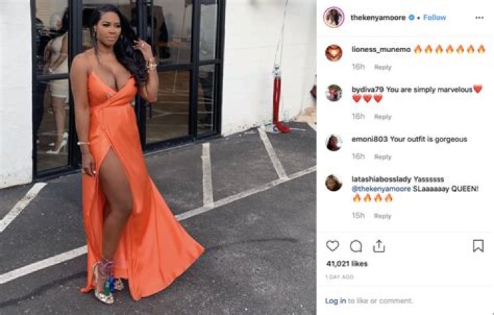 Kenya Moore Shows Off An Elegant Look For Her Fans
