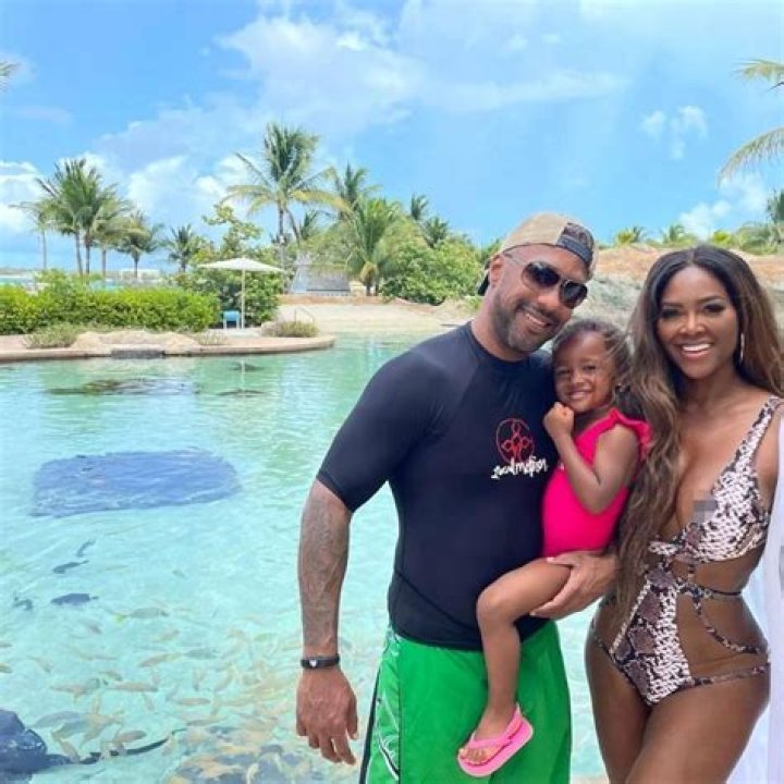 Kenya Moore’s Daughter, Brooklyn Daly Has Fun Outside With One Of Her Pals And Makes People’s Day – See The Sweet Photo