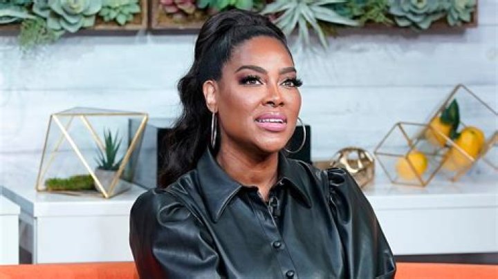 Kenya Moore’s Jaw-Dropping Video Has Fans On Fire