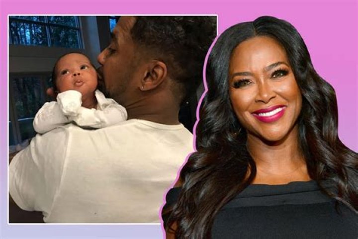 Kenya Moore’s Latest Photo Showing Baby Brooklyn Looking At Her Mom Has Fans Emotional