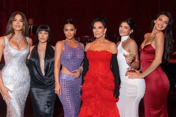 Khloe Kardashian Confirms Kris Jenner’s Huge Holiday Party Is Canceled Due To COVID