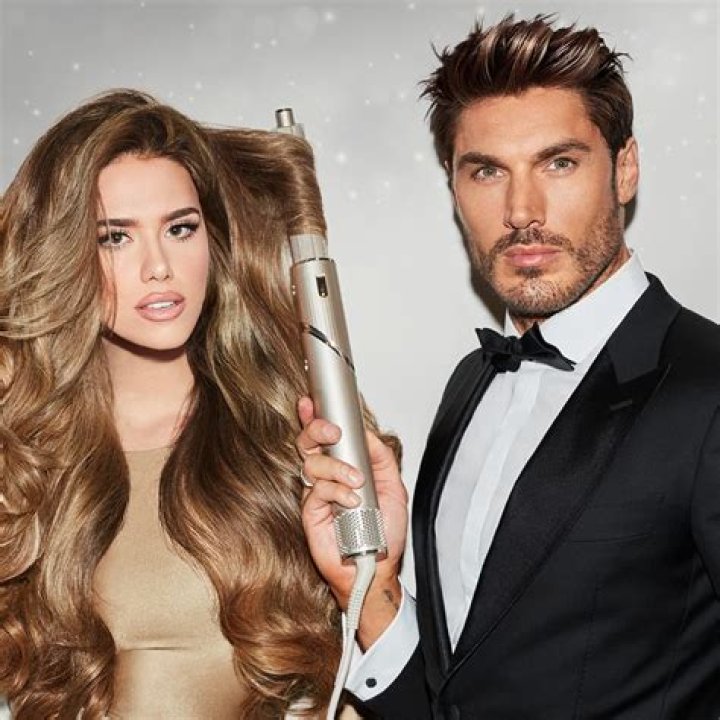 Khloe Kardashian Is Loving That Her Fans Love Her Brunette Hair — Chris Appleton Works His Magic Again