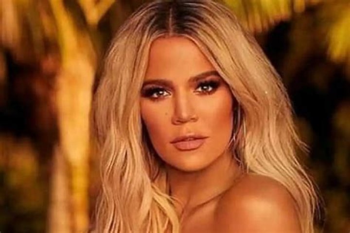 Khloe Kardashian Shows Off Her Sensational Figure In Black, Patent Leather Pants