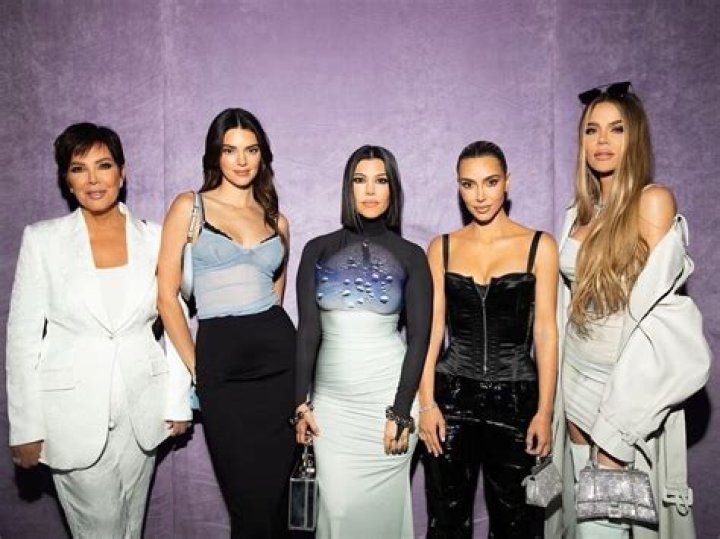 Khloe Kardashian’s Sisters, Worried That She’s Still Hurting After Tristan Thompson’s Cheating