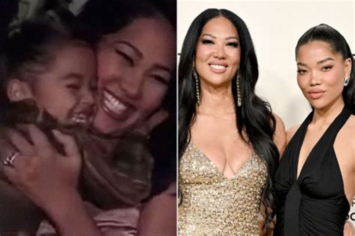 Kimora Lee Simmons’ Daughter Aoki Brags About Her Wealth To Critic Of Her Sister Ming’s Latest Photo