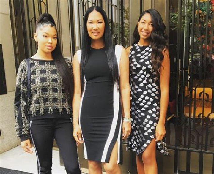 Kimora Lee Simmons Leissner Threatens To Ground Her Daughter, Aoki Lee, After Sharing These Sizzling And Eye-Popping Photos With Sister Ming Lee