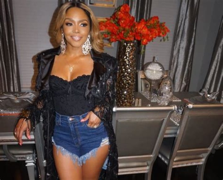 Kirk Frost Shares Picture Of Rasheeda Frost Looking ‘Breathtakingly Beautiful’ As He And Bambi Benson Beg Her To Go To Bed
