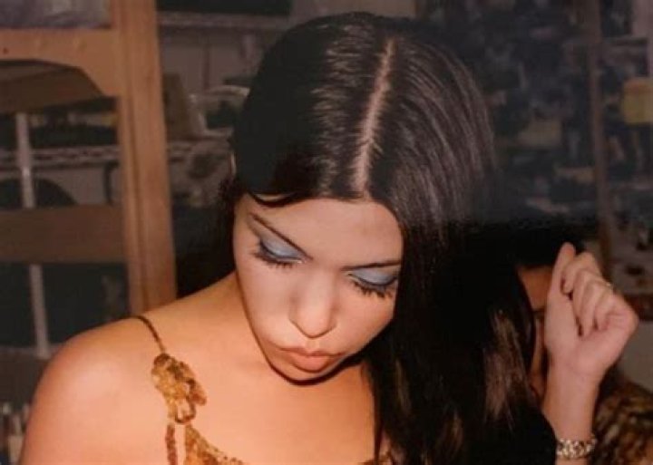Kourtney Kardashian Undergoes Treatment For Bald Spot — Kim Kardashian Feared For Her Sister’s Life