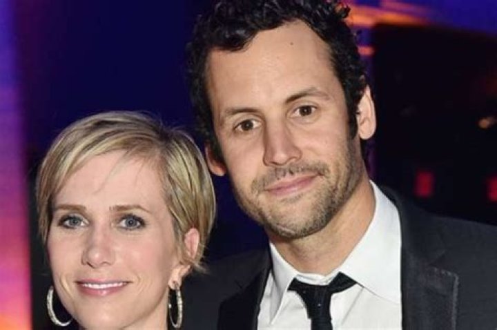 Kristen Wiig & Avi Rothman Spotted For The First Time With Their New Twins!