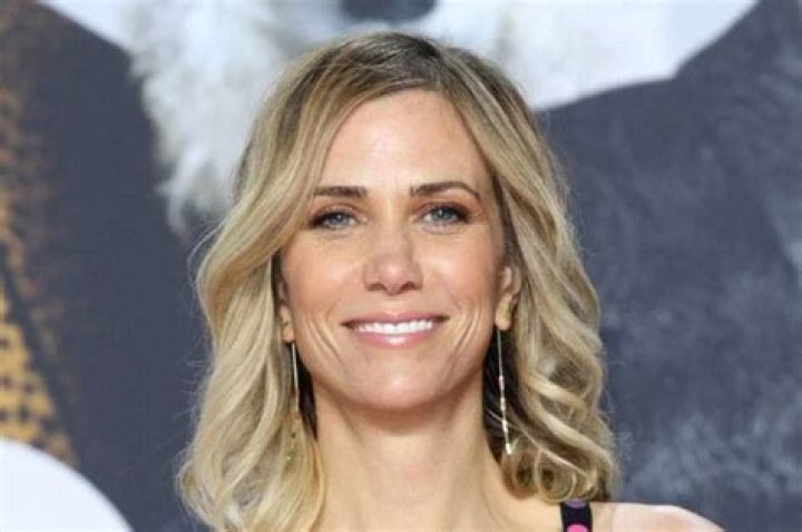 Kristen Wiig Seems To Finally Reveal Her Twin Babies’ Names!