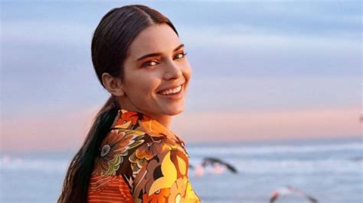 KUWK: Kendall Jenner Admits To Crying ‘Endlessly’ Over Hateful Social Media Comments