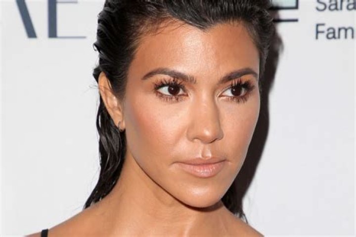 KUWK: Kourtney Kardashian Is Almost 40 And Still Single – Here’s What She Thinks About That!