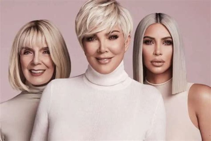 KUWK: Kris Jenner Pays Tribute To Her Mom In Mother’s Day Post And MJ Looks Just Like Kendall Jenner In Throwback Pic!