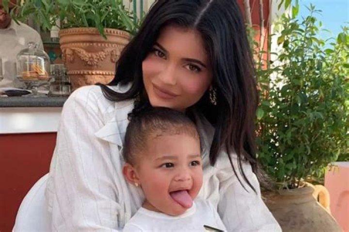 KUWK: Kylie Jenner Baby Pic And Stormi Pic Side-By-Side Post Is A Real ‘Try To Find The Difference’ Challenge – They Look Like Actual Twins!