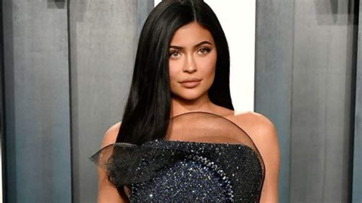 KUWK: Kylie Jenner Begs Fans To ‘Self-Quarantine’ After The Surgeon General Asks For Her Help To Spread Awareness