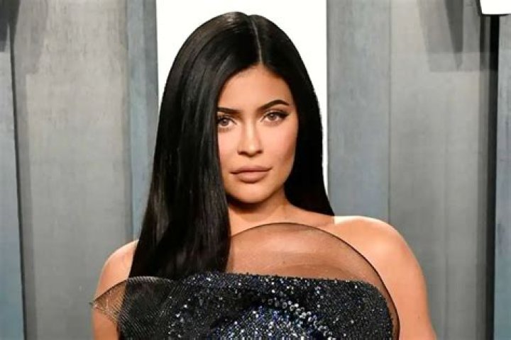 KUWK: Kylie Jenner Criticized For Buying Expensive Louis Vuitton Chopsticks Instead Of Helping With The Coronavirus Pandemic!