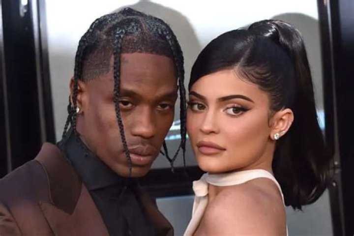 KUWK: Kylie Jenner Posts Sweet Birthday Message To Travis Scott Amid Reunion Rumors!