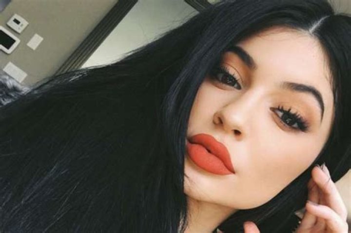 Kylie Jenner Denies Sending Cease And Desist Letters Over Rise And Shine Products