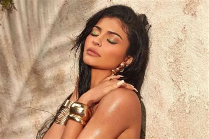 Kylie Jenner Heats Up Instagram With New Kylie Skin Summer Video