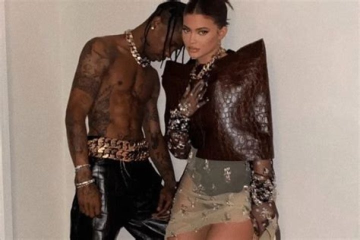 Kylie Jenner Makes Hints That She Is Expecting Again
