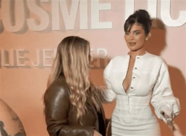 Kylie Jenner Met An Ecstatic Admirer And Was Criticized For Her ‘Attitude’