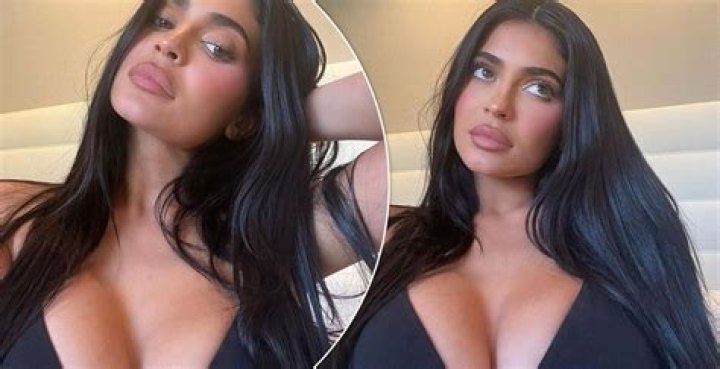 Kylie Jenner Posts New Videos Showing That The Love Is Strong With Travis Scott