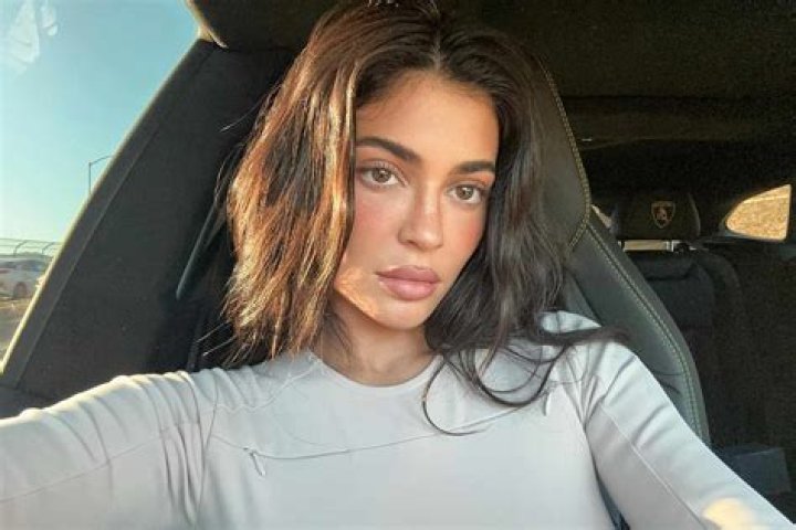 Kylie Jenner’s Recent Travel Of Driving 30 Minutes Out Of Her Way To Fly 17 Minutes On A Private Jet Has Been Met With Tons Of Criticism