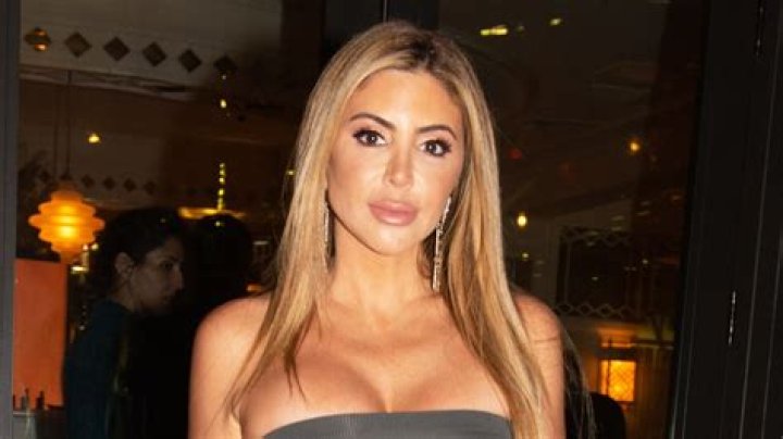 Larsa Pippen Puts Her Incredible Abs On Display In Work Out Video – Check It Out!